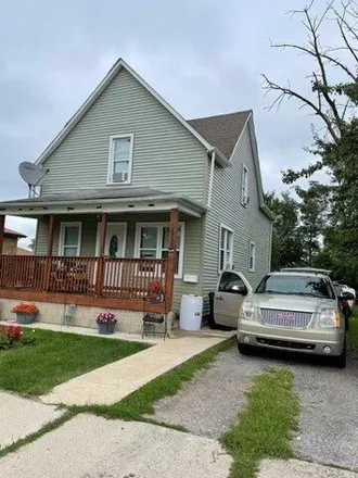 Buy this 5 bed house on 15233 4th Avenue in Phoenix, Thornton Township