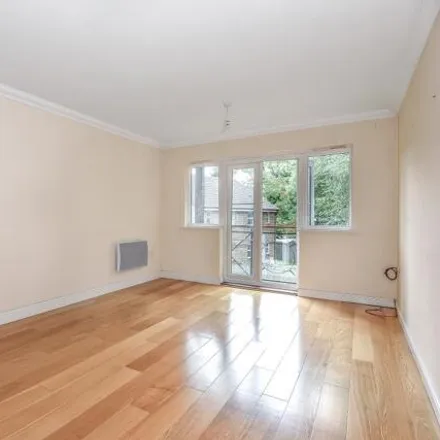 Image 7 - Salters Close, Rickmansworth, WD3 1HH, United Kingdom - Apartment for sale