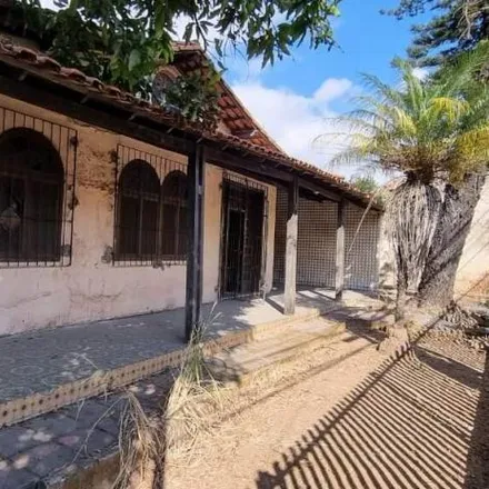 Buy this 3 bed house on Avenida Maria da Glória Rocha in Sede, Contagem - MG