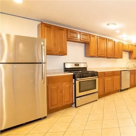 Rent this 2 bed townhouse on 10 Pomfret Landing Road in Brooklyn, CT 06234