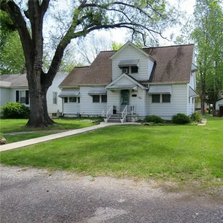 Buy this 3 bed house on 1468 Orchard Street in Belleville, IL 62221