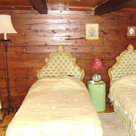 Rent this 6 bed house on 74360 La Chapelle-d'Abondance