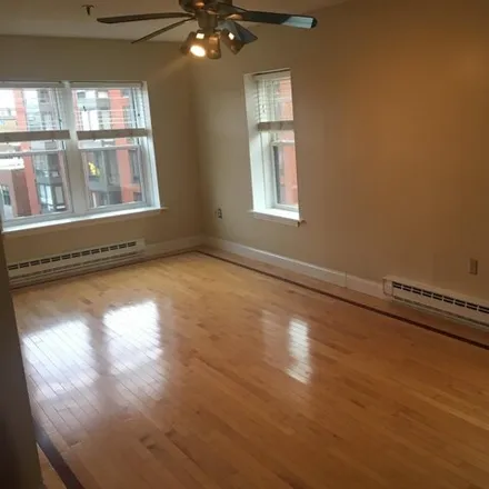 Rent this 1 bed condo on Salud in Fleet Street, Portsmouth