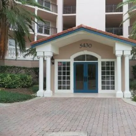 Buy this 2 bed condo on 5448 Eagles Point Circle in Siesta Key, FL 34231