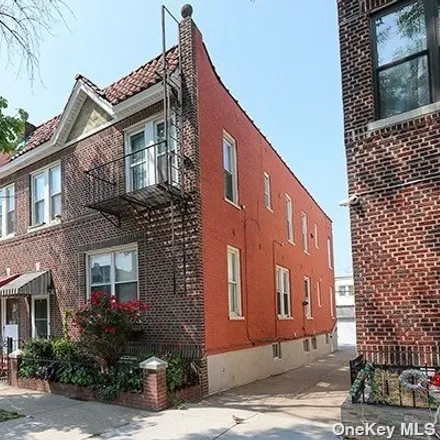 Image 2 - 25-50 98th Street, New York, NY 11369, USA - Duplex for sale