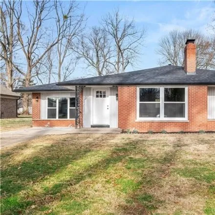 Buy this 3 bed house on 1 Fay Avenue in Oak Park, Clark County