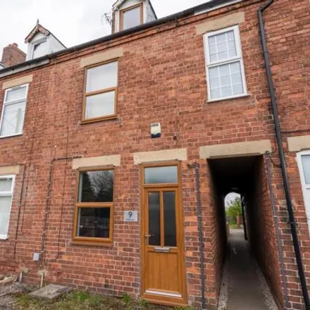 Buy this 3 bed townhouse on Parkway in Whitwell, S80 4TR