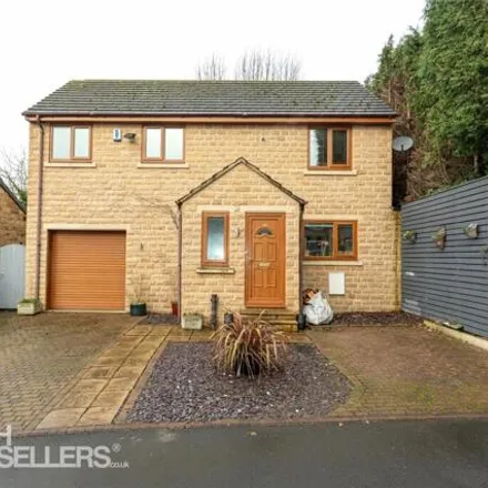 Buy this 3 bed house on Knowles Hill Road in Heckmondwike, WF13 4QU