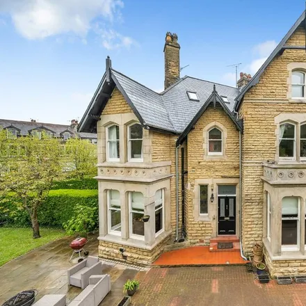 Rent this 4 bed house on Grove Road in Harrogate, HG1 5HR