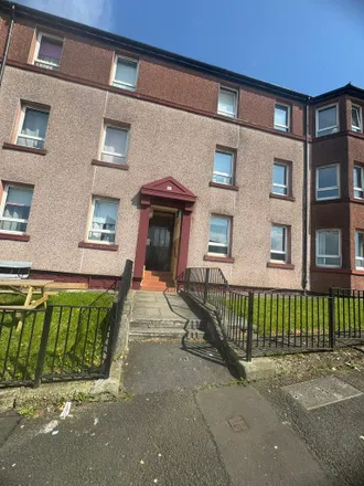 Rent this 3 bed apartment on Corsock Street in Glasgow, G31 3PR
