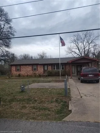 Buy this 3 bed house on 107 East Nashville Street in Greenwood, AR 72936