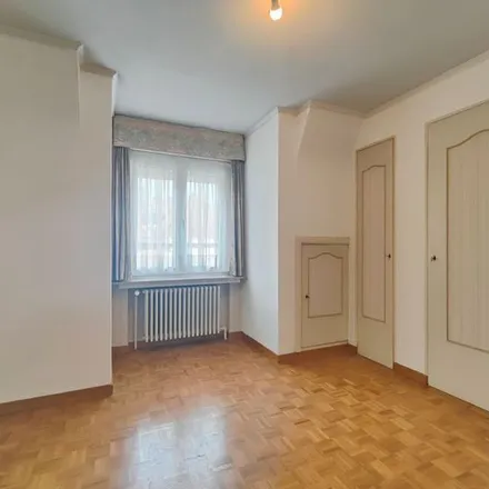 Rent this 2 bed apartment on Lane 45 in 8000 Bruges, Belgium