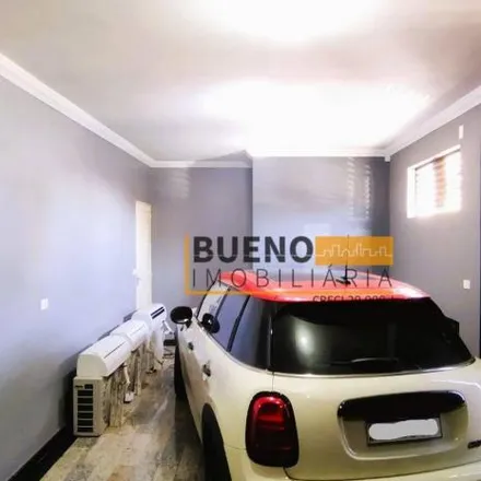 Buy this 3 bed house on Rua Inácio Antônio in Vila Balan, Santa Bárbara d'Oeste - SP