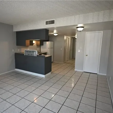 Image 5 - 3093 East Carey Avenue, North Las Vegas, NV 89030, USA - Apartment for rent
