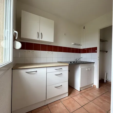 Rent this 1 bed apartment on Hôtel de Rolland in Ruelle Rolland, 11000 Carcassonne