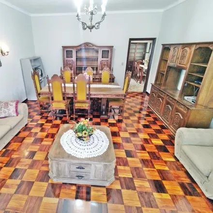 Rent this 3 bed house on Colégio Pio XII in Rua Boaventura do Amaral 354, Ponte Preta