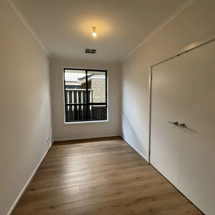 Rent this 3 bed apartment on Logan Avenue in Munno Para SA 5115, Australia