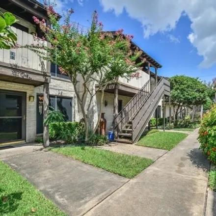 Buy this 2 bed condo on 4512 Sherwood Lane in Houston, TX 77092