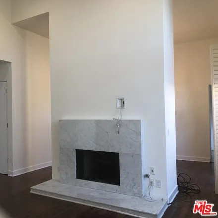 Image 3 - 1630 Greenfield Avenue, Los Angeles, CA 90025, USA - House for rent
