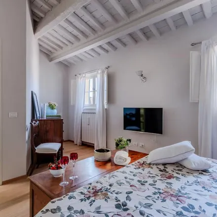 Rent this 2 bed apartment on Lucca