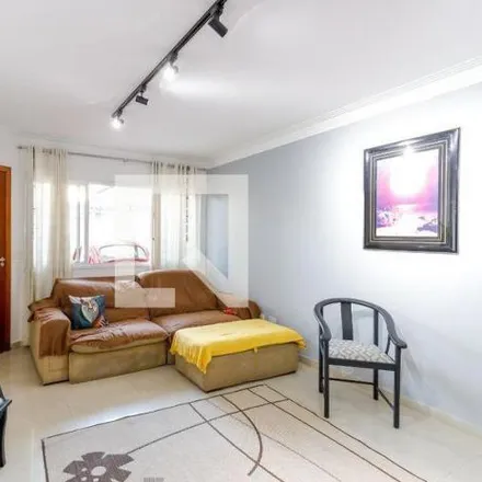 Rent this 3 bed house on Rua Comprida in Vila Mazzei, São Paulo - SP