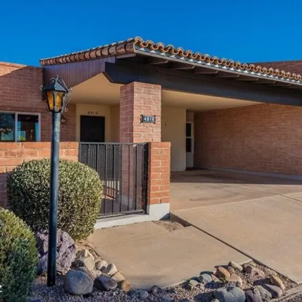 Rent this 2 bed house on 4953 East Placita Arenosa in Pima County, AZ 85718