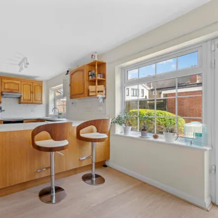 Image 5 - Coombe Lane, London, London, Sw20 - Duplex for sale