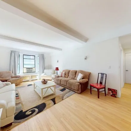 Image 4 - The Creston, 839 West End Avenue, New York, NY 10025, USA - Townhouse for rent