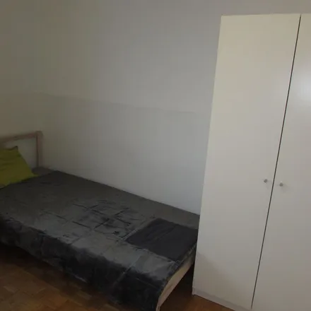 Rent this 4 bed apartment on Jagiellońska 6 in 03-721 Warsaw, Poland