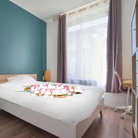 Rent this 2 bed room on 428 Avenue de Dunkerque in 59130 Lambersart, France