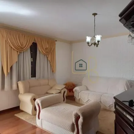 Buy this 3 bed house on Rua Lyda Monteiro da Silva in Alpes, Londrina - PR