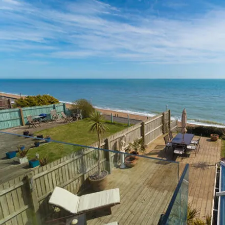 Image 3 - Lower Corniche, Hythe, Hampshire, Ct21 - House for sale
