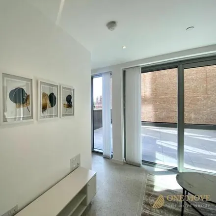 Image 7 - 126 Cavell Street, London, E1 2EE, United Kingdom - Apartment for sale