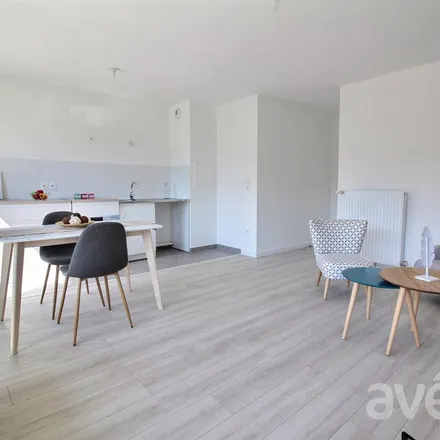 Rent this 1 bed apartment on 6 Rue Lucien Sampaix in 95870 Bezons, France