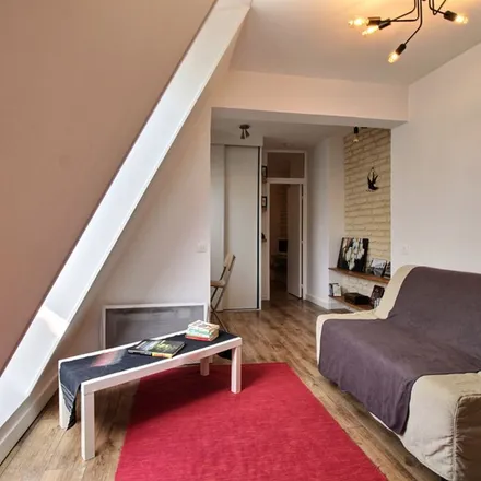 Image 6 - 49 Rue du Château d'Eau, 75010 Paris, France - Apartment for rent