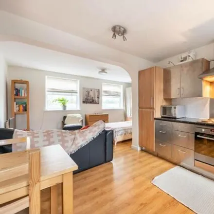 Buy this studio apartment on 286 Latimer Road in London, W10 6QN