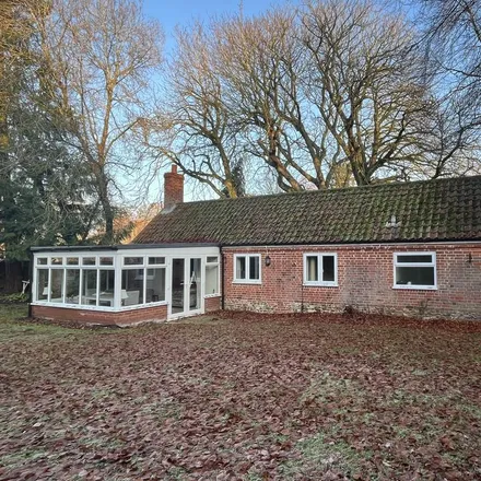 Rent this 2 bed house on Manor Farm in Station Road, Grimston