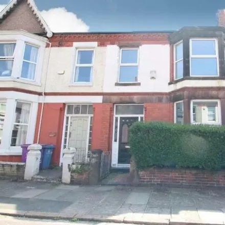 Rent this 3 bed townhouse on Courtland Road in Liverpool, L18 2EW