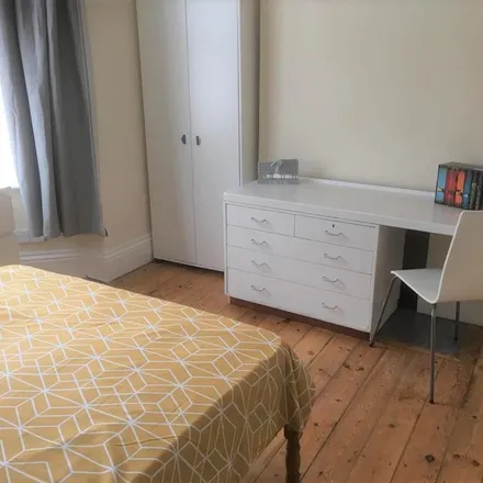 Rent this 4 bed apartment on Corporation Street in Stoke, ST4 4AY