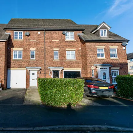 Buy this 3 bed townhouse on Redoaks Way in Knowsley, L26 6BN