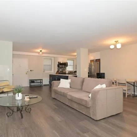 Image 5 - 98-05 63rd Road, New York, NY 11374, USA - Apartment for sale