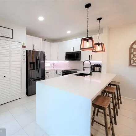 Image 1 - 11792 Royal Palm Boulevard, Coral Springs, FL 33065, USA - Townhouse for sale