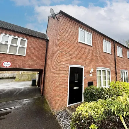 Rent this 3 bed townhouse on The Dingle in Dawley, TF4 3FA