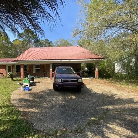 Buy this 5 bed house on 3813 Dearman Avenue in Escatawpa, Moss Point