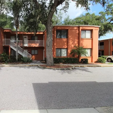Rent this 2 bed condo on Live Oak Circle in South Bradenton, FL 34207