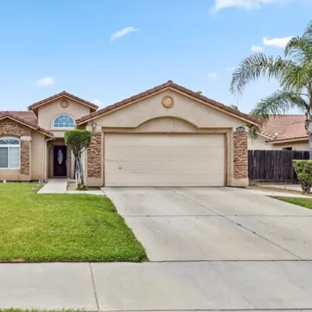 Buy this 3 bed house on 385 Park Avenue in Kerman, CA 93630