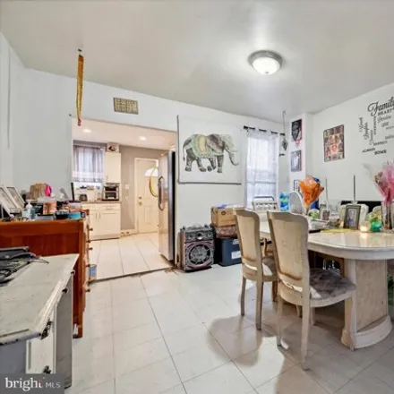 Image 5 - 2047 North Bambrey Street, Philadelphia, PA 19121, USA - House for sale