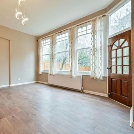 Rent this 2 bed apartment on Fortismere School in Tetherdown, London