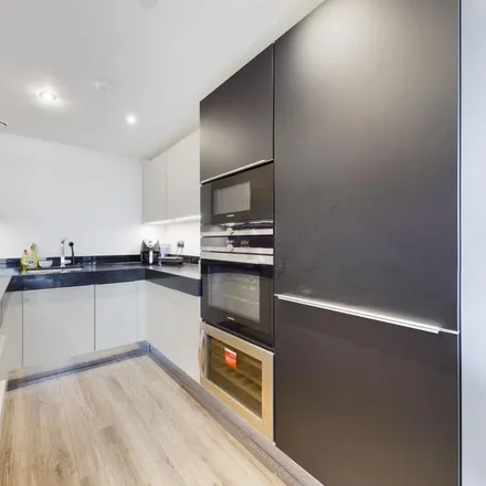 Image 5 - Meranti House, Goodman's Stile, London, E1 8QB, United Kingdom - Apartment for rent