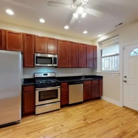 Buy this 2 bed apartment on #1,6206 South Evans Avenue in Woodlawn, Chicago